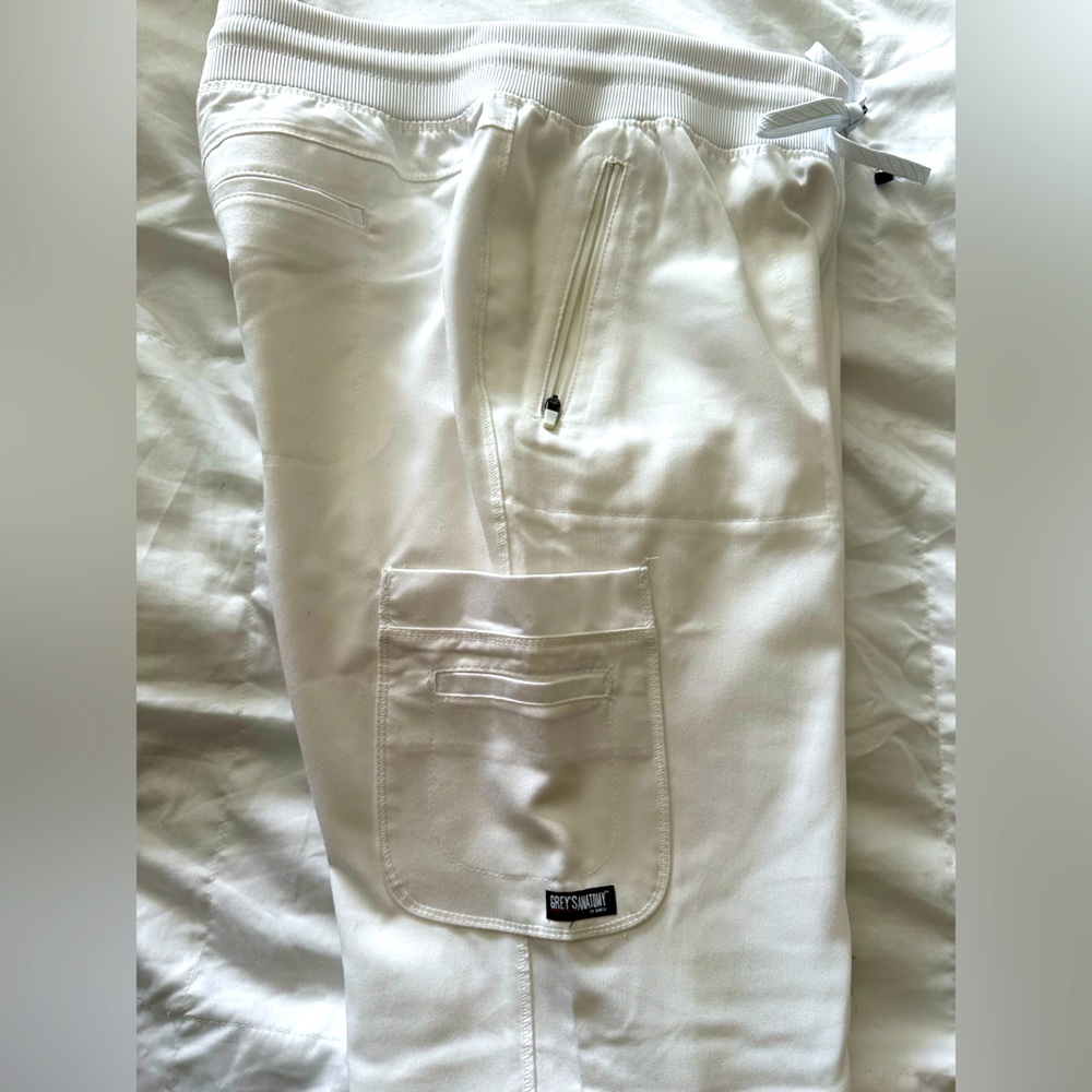 White womens Grey’s Anatomy stretch spandex cargo jogger scrub pants